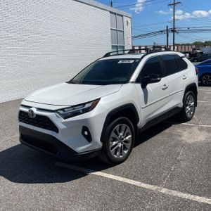 صورة 1 لـ 2024 Toyota RAV4 XLE PREMIUM