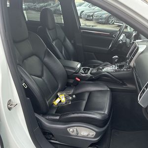2017 Porsche CAYENNE PLATINUM EDITION 照片 32