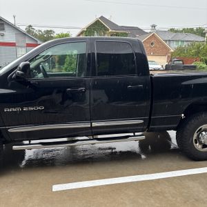 2004 Dodge RAM 2500 SLT 照片 4