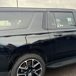 CHEVROLET SUBURBAN RST - 9