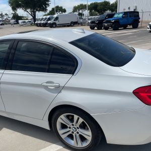 BMW 3 SERIES 330I - 5