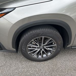 2023 Lexus NX 350 PREMIUM — миниатюра 17