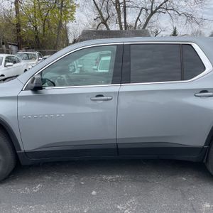 CHEVROLET TRAVERSE LS - 4