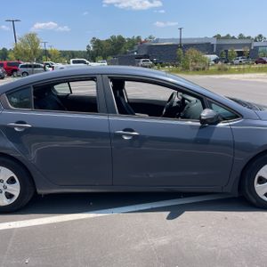 2015 KIA FORTE LX — миниатюра 11