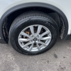 2018 Nissan ROGUE SV — миниатюра 17
