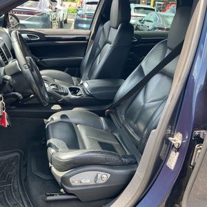 صورة مصغرة 32 لـ 2013 Porsche CAYENNE