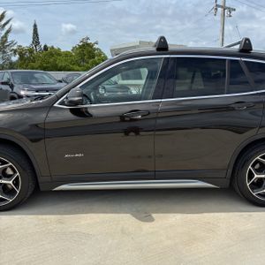 BMW X1 xDrive28i - 4