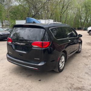 CHRYSLER PACIFICA LIMITED - 8