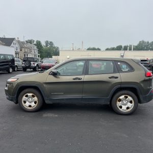 صورة 3 لـ 2016 JEEP CHEROKEE SPORT
