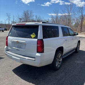 CHEVROLET SUBURBAN - 6