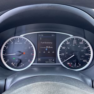 صورة مصغرة 39 لـ 2019 Nissan SENTRA S