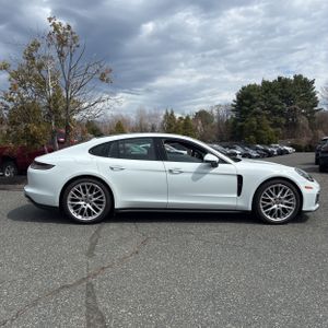 PORSCHE PANAMERA - 10