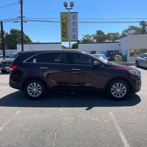 صورة 10 لـ 2017 KIA SORENTO LX