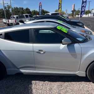 HYUNDAI VELOSTER TURBO - 10