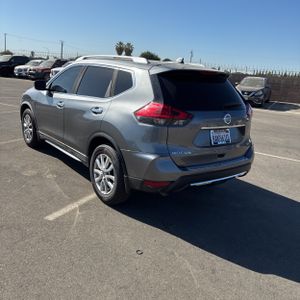 صورة 5 لـ 2017 Nissan ROGUE SV