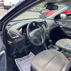 صورة 36 لـ 2017 Hyundai SANTA FE SE