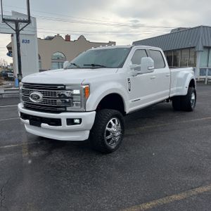 FORD F-350 SUPER DUTY PLATINUM - 1