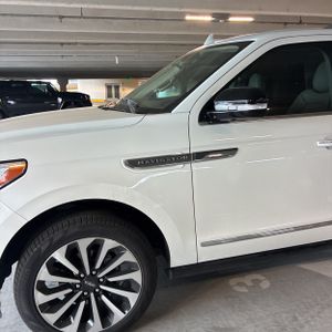 LINCOLN NAVIGATOR RESERVE - 2