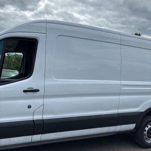 FORD TRANSIT 250 - 4