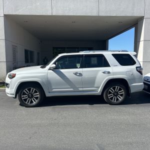 TOYOTA 4RUNNER - 3