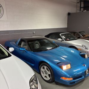 CHEVROLET CORVETTE - 10