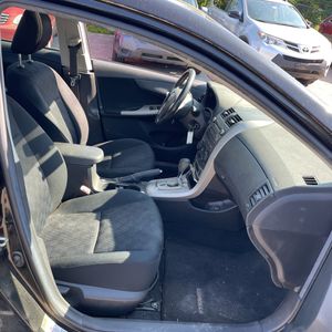 2010 Toyota COROLLA S — миниатюра 33