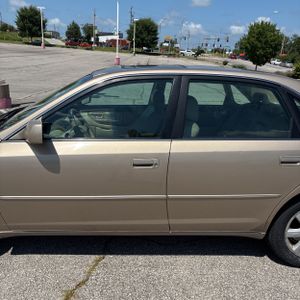 2001 Toyota AVALON XLS — фото 4