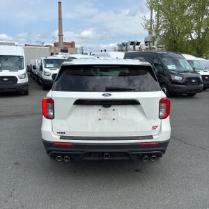 FORD EXPLORER ST - 7