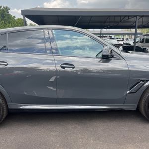 2025 BMW X6 M 照片 10