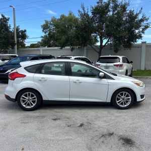 صورة 10 لـ 2016 FORD FOCUS SE