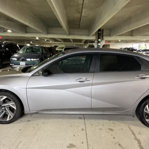 HYUNDAI ELANTRA SEL SPORT - 4