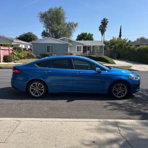 FORD FUSION SEL - 10