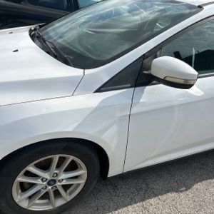 صورة 2 لـ 2017 FORD FOCUS SE