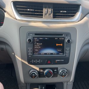 2017 Chevrolet TRAVERSE LS — миниатюра 39