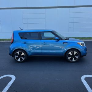 KIA SOUL - 10