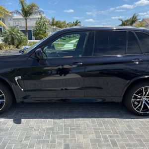 BMW X5 M BASE - 4