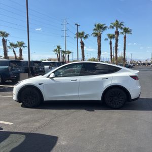 صورة 3 لـ 2023 Tesla MODEL Y LONG RANGE