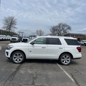 FORD EXPEDITION KING RANCH - 3