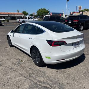TESLA MODEL 3 LONG RANGE - 5