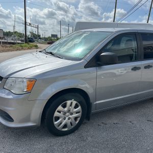 صورة 2 لـ 2019 Dodge GRAND CARAVAN SE