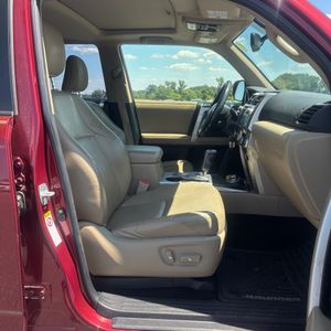 2013 Toyota 4RUNNER SR5 thumbnail 33