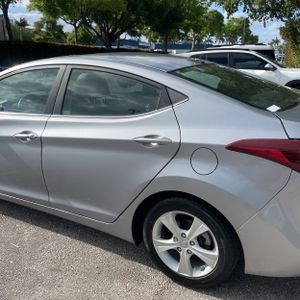 HYUNDAI ELANTRA VALUE EDITION - 6