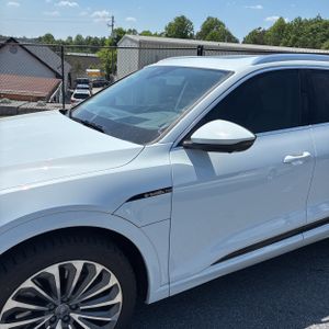 AUDI E-TRON QUATTRO PRESTIGE - 2