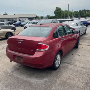 FORD FOCUS SE - 8