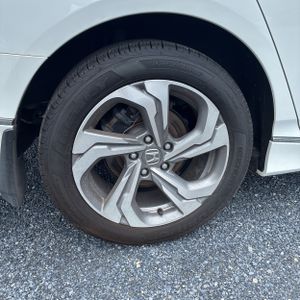 2019 Honda ACCORD EX-L thumbnail 19