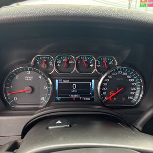 2019 Chevrolet SUBURBAN LT — миниатюра 39