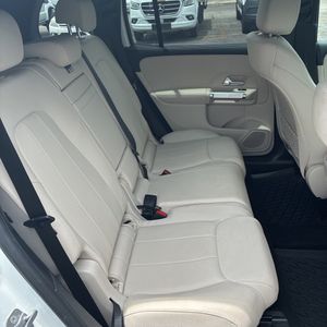 2025 Mercedes-BENZ GLB 缩略图 35