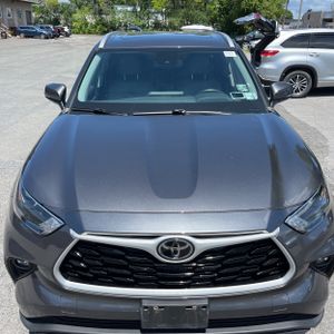2023 Toyota HIGHLANDER XLE thumbnail 15