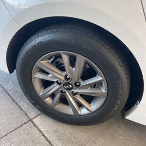 2020 KIA OPTIMA LX — миниатюра 19