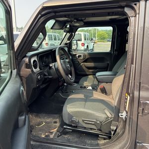 صورة مصغرة 32 لـ 2024 JEEP WRANGLER 4XE WILLYS